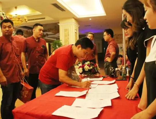 樂蜂裝飾集團(tuán) 第三屆(中秋)師傅家宴圓滿落幕