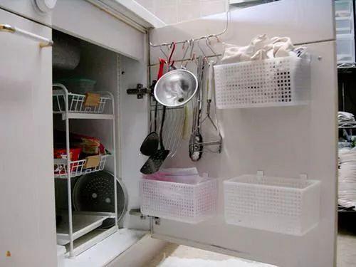 一直被忽視的水槽柜，竟可以收納這么多物品